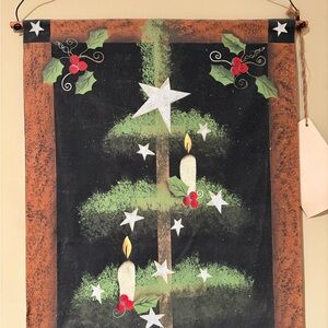 Festive Holiday Wall Hanging with Green and Red Accents